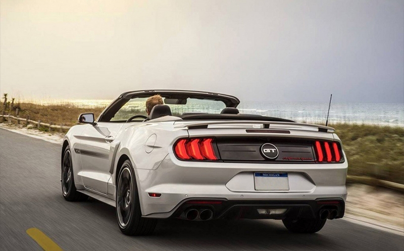 Full LED Taillights suitable for Ford Mustang VI S550 (2015-2022) Black with Dynamic Sequential Turning Lights