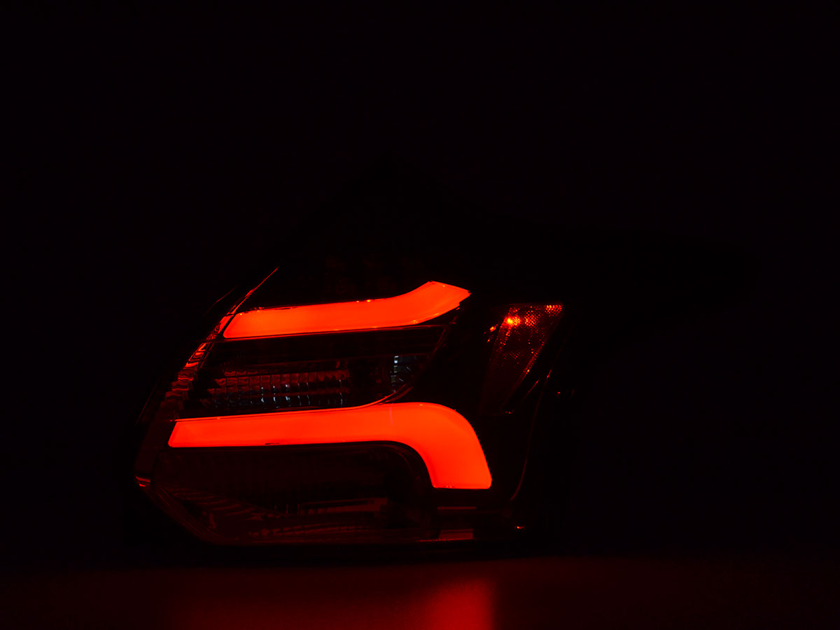 Ford Focus III 2011-2014 LED Dynamic Red/Smoke Tail Lights