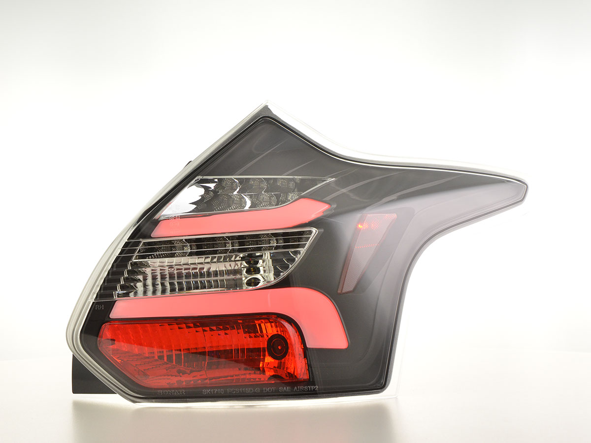 Ford Focus III 2011-2014 LED Dynamic Black Tail Lights