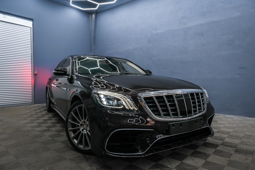 Taillights Mercedes-Benz S-Klasse (221) Bj. 05-09 red/black